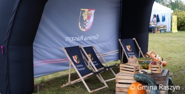 Dożynki Gminne 2025 w Raszynie: wójt i mieszkańcy podziękowali rolnikom za ich ciężką pracę