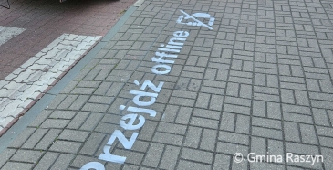 Przejdź offline